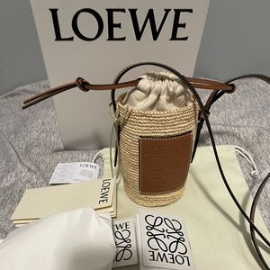 Paula's Ibiza Leather-Trimmed Woven Raffia Pouch